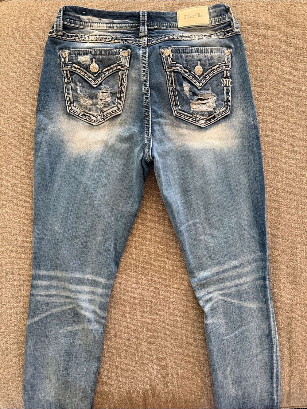 Miss Me Women’s Light Blue Distressed Skinny Jeans